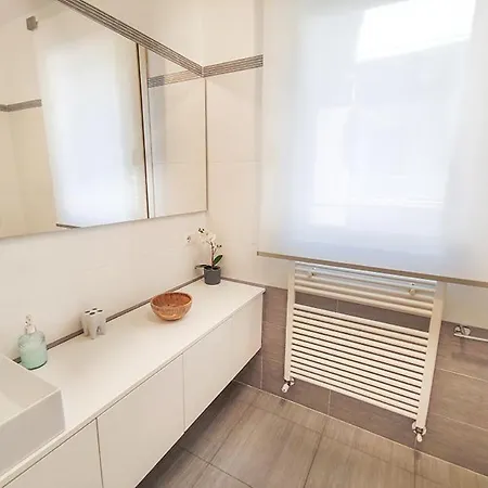Accogliente Trilocale Cavallotti Due Posti Auto Apartamento